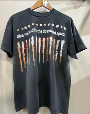 새상품 429 [L] Nine Inch Nails 티셔츠