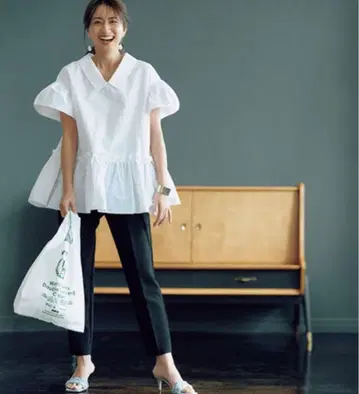 THREE SQUARE 쓰리 스퀘어 2WAY 타프타 블라우스 화이트