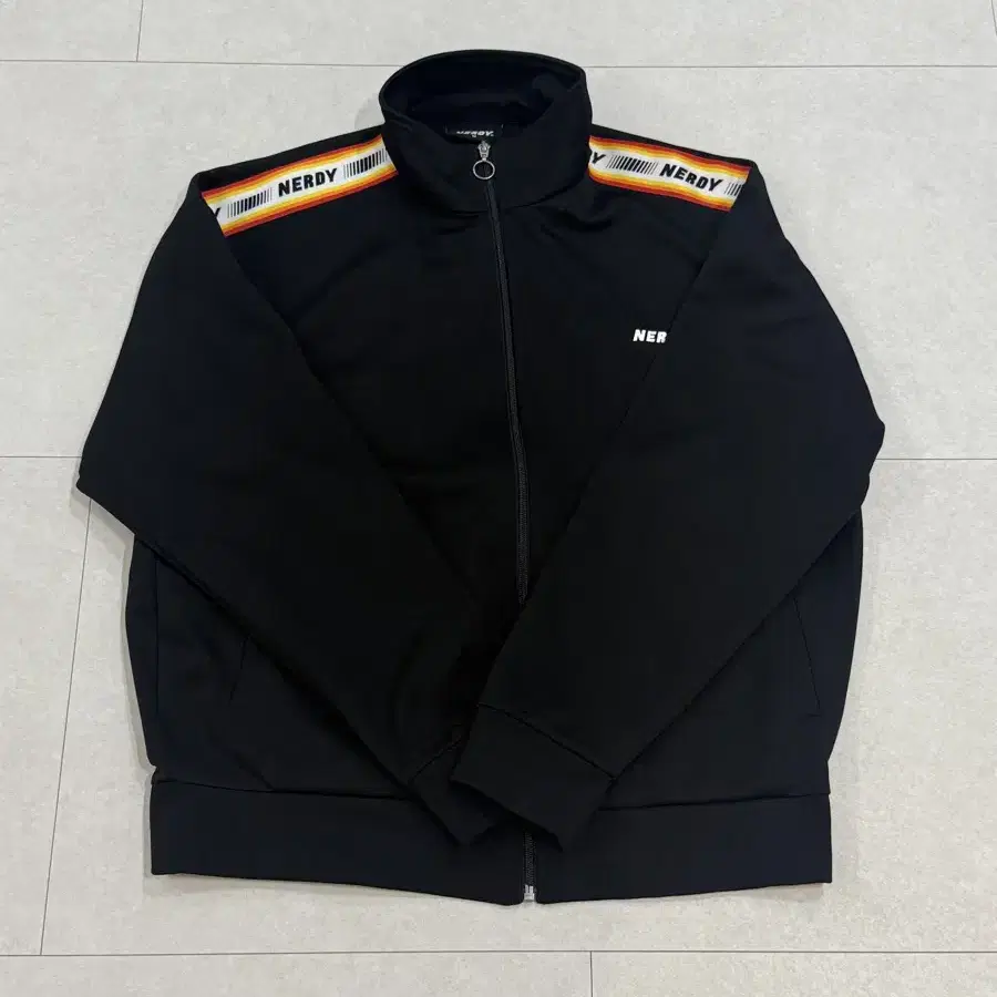 [ NERDY ]★25SS★韓国人気★WOMEN'S RACE NY TRACK TOP 楽天市場】NERDY ノルディ HE&SHE [送料無料] 2023SS ウーマンNY
