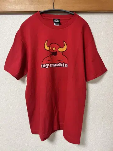 TOY MACHINE 빨간색 티셔츠 반팔