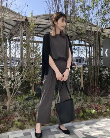 가격 인하 불가 유니클로 크레이프 저지 셋업 3종 그레이 S 사이즈