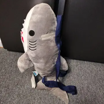 백상어 봉제 인형 백팩