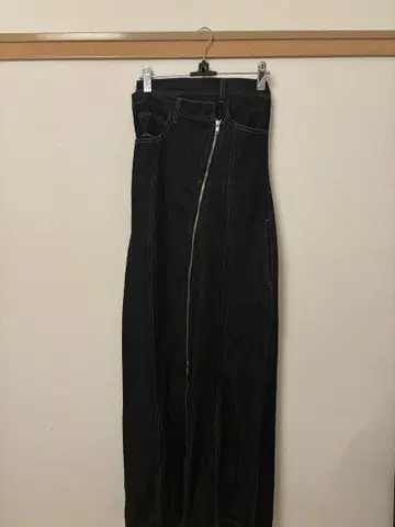 LAGUNAMOON 데님 비대칭 지퍼 베어 원피스