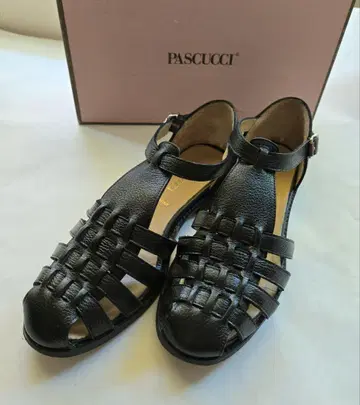 PASCUCCI / 파스쿠치 구르카 샌들 블랙 37 23.5-24cm