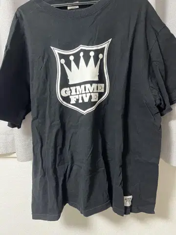 GIMME FIVE 블랙 티셔츠