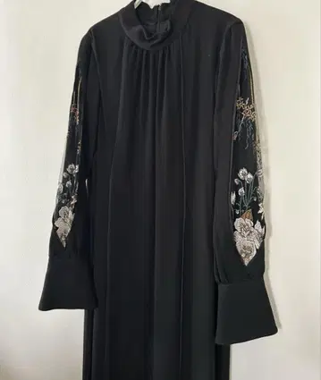 MURRAL Petal sleeve lace dress 사이즈 1
