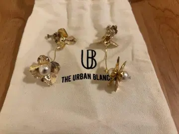 THE URBAN BLANCHE 귀찌