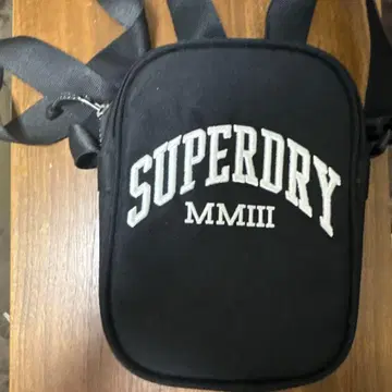 SUPERDRY MMIII 블랙 숄더백