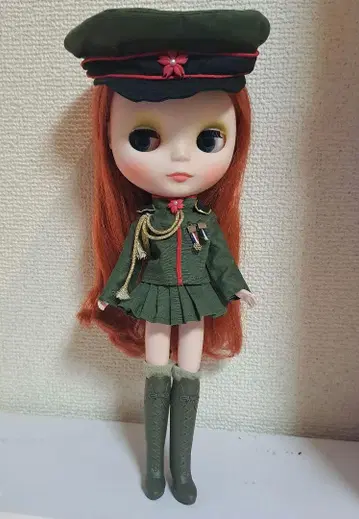 네오 브라이스 아웃핏 군복