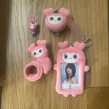 TWICE 허벅지 굿즈