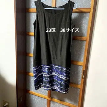 23구 38 사이즈 슬리브리스 튜닉 블랙과 보라색 패턴