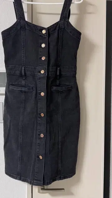 GAP 블랙 슬리브리스 데님 원피스 사이즈 2