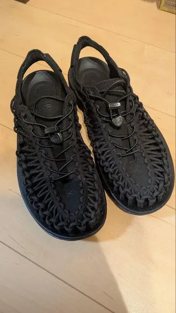 KEEN UNEEK M 블랙 US 10