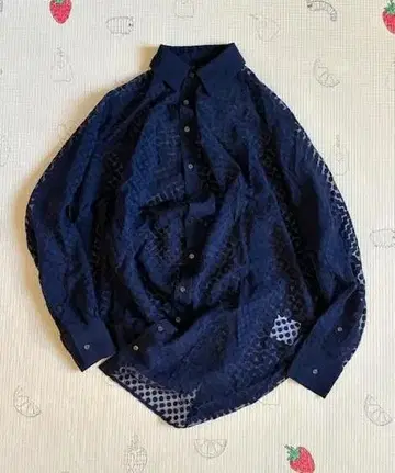 ANREALAGE DOT ORGANDY BALL 셔츠 5만 2800엔