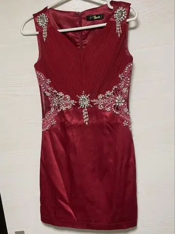 dazzy Queen 빨간색 V넥 타이트 드레스 S 사이즈