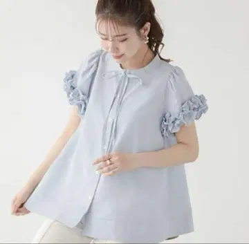 Fit more 볼륨 프릴 하프 슬리브 블라우스 블루