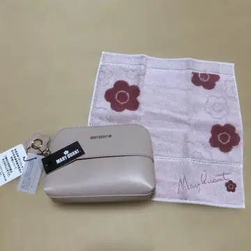 MARY QUANT 플립 사이드 데이지 스퀘어 티슈 케이스