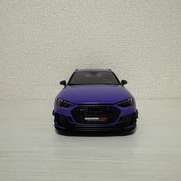 킬로웍스 1/18 아우디 RS4 Darwin