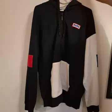 새상품급 PUMA 블랙 화이트 후드티