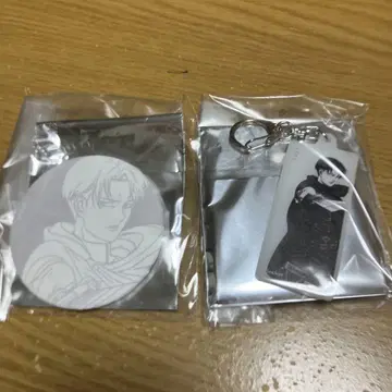 진격의 거인 리바이 캔뱃지 MAPPA TSUTAYA 아크릴 키링