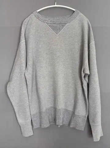 BARNS OUTFITTERS 반스 양쪽 V 크루넥 맨투맨