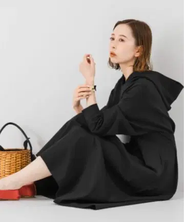 URBAN RESEARCH ROSSO 허리 마크 플레어 후드티 원피스