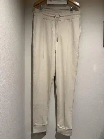 자라 베이지 스웨트 팬츠 M 스키니