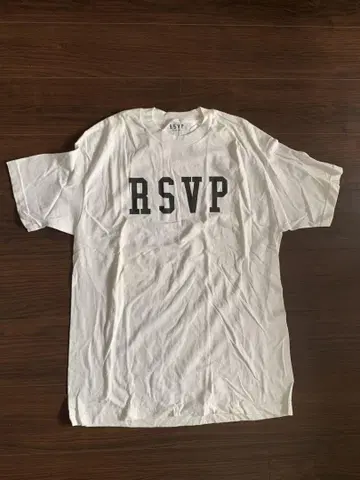 RSVP GALLERY 티셔츠