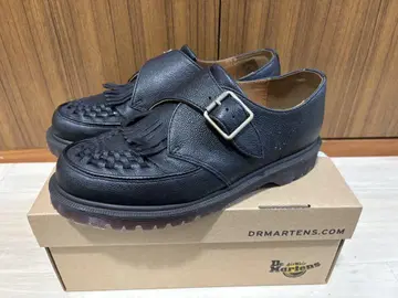 Dr. Martens 블랙 프린지 로퍼