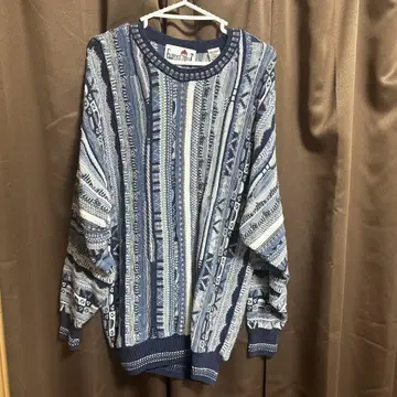 FLORENCE TRICOT 네이비 3D 니트