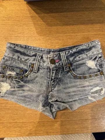 LOW RISE VINTAGE Y2K GYDA 데미지 가공 숏 팬츠