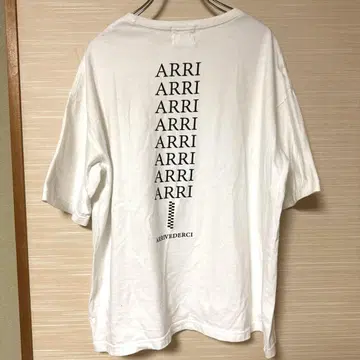 죠죠의 기묘한 모험 부챠라티 티셔츠
