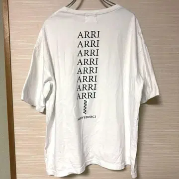 죠죠의 기묘한 모험 황금의 바람 부챠라티 T셔츠