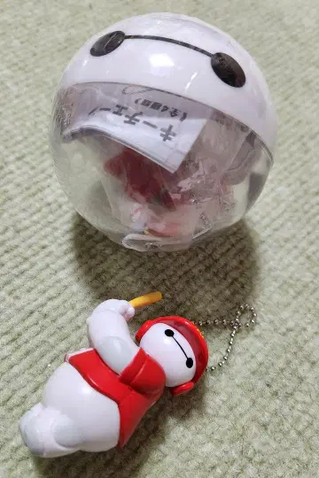 베이맥스 캡슐 토이 키체인 포함