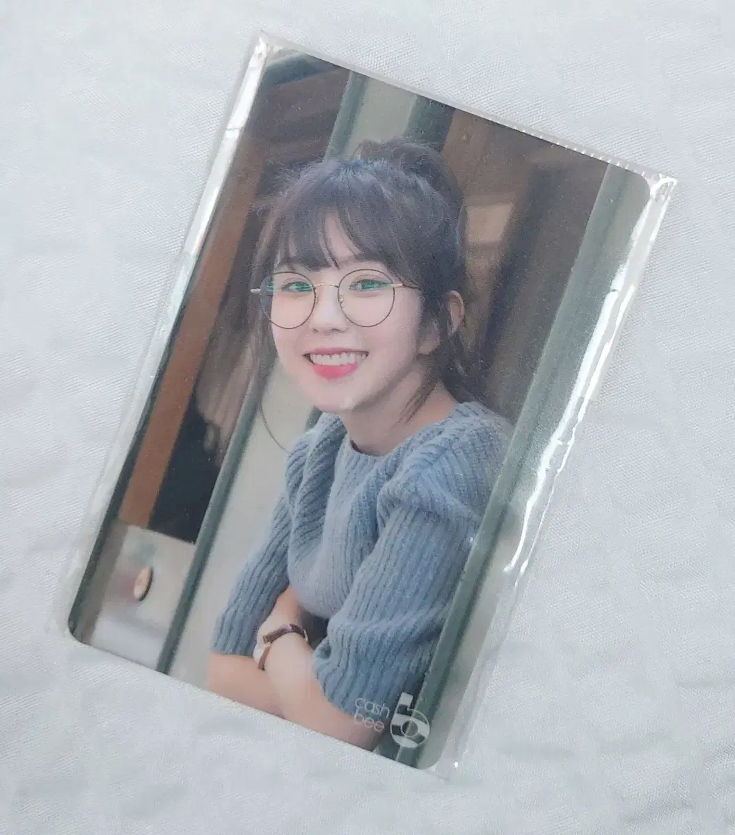 Red Velvet Irene Swiss Cashbee Transportation Card