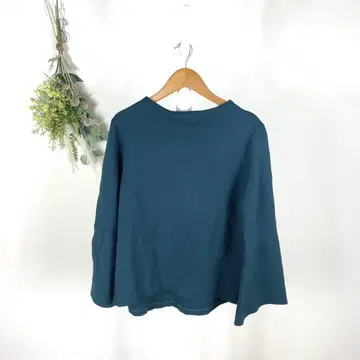 T1037 엘레가먼트 상의 M 새상품급 긴팔 깔끔한 심플 세일