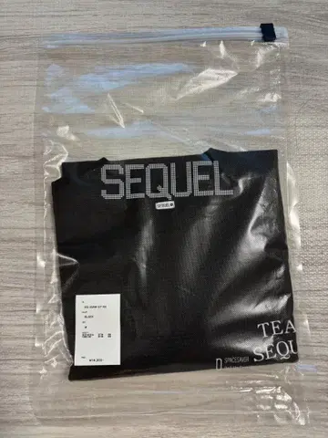 새상품 정가 14300엔 SEQUEL 티셔츠 SIZE M