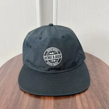 블랙 캡 로고 아웃도어 WORK&BEER