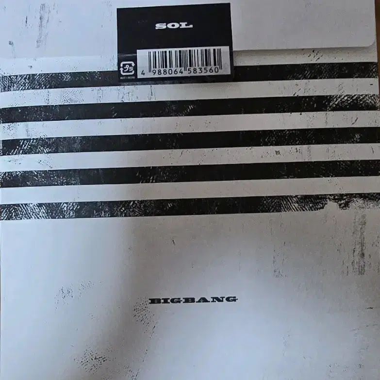 BIGBANG MADE TOUR photobook 韓国限定 カード付き MADE SERIES 【初回生産限定 DELUXE EDITION】 (CD＋3DVD＋