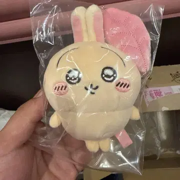 치이카와 (먼작귀) 깔끔한 눈의 토끼 마스코트