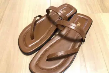 자라 플랫 샌들