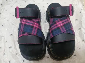 Dr. Martens 컴포트 샌들 블랙/핑크 정품 통굽 새상품급