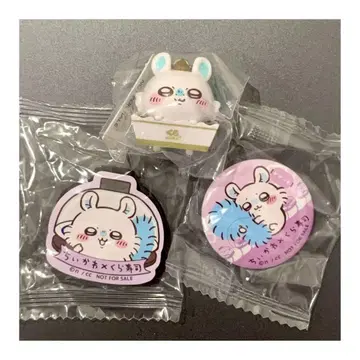 치이카와 쿠라스시 모몽가 3개 세트 (피규어 & 마그넷 시트 & 캔뱃지)