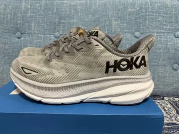 HOKA 클리프톤 9 와이드 27.5cm 그레이 컨디션 최상