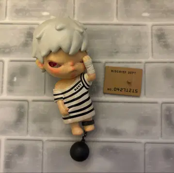 POPMART HIRONO 장난꾸러기 MANACLE