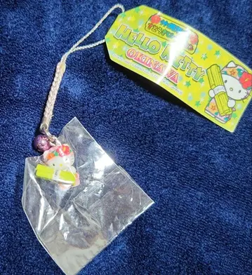 오키나와 한정판 헬로키티 스트랩