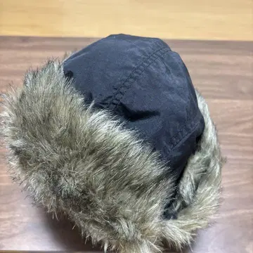 블랙 플라이트 캡 퍼 포함
