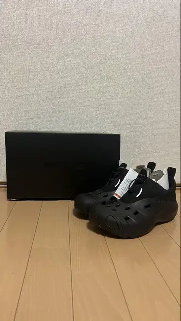 크록스 Quick Trail Low 24cm 블랙