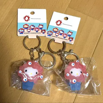 간사이 만박 산리오 밉밉 키링 나리키리 클리어 헬로키티 2개