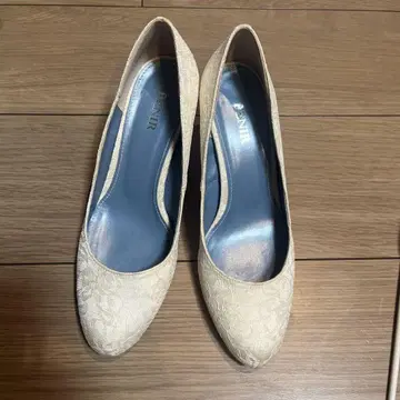 [중고] [BENIR] 레이스 웨딩 신발 사이즈 38 힐 7cm